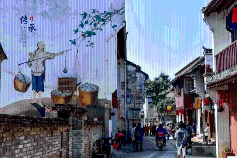 这两个图片分别是什么动漫？游戏画面